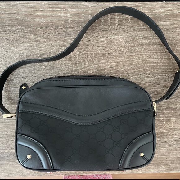 $1150 Rare GUCCI Hysteria GG Logo Top Zip Bag - Picture 9 of 10